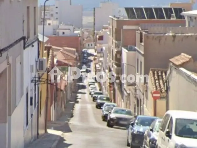 Casa en venta en Calle de Albacete, cerca de Calle del Pozo