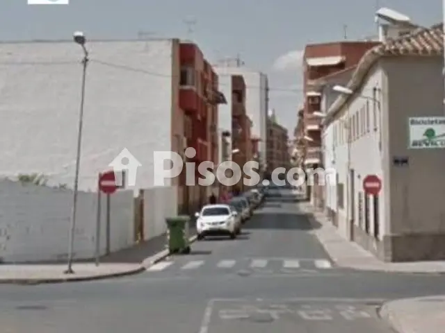 Piso en venta en Calle Manuel Piña