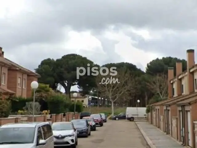 Chalet en venta en Calle de las Moradas, Simancas de 209.000 €