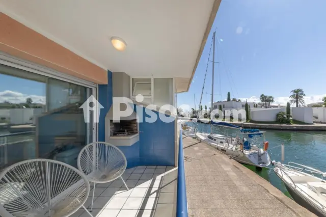 Dúplex en venta en Sector del Cavall de Mar, Empuriabrava (Castelló d'Empúries) de 450.000 €