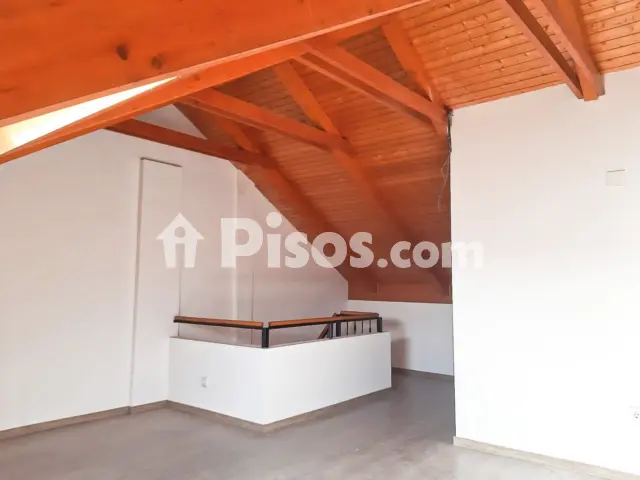 Casa adosada en venta en Avda. Juan Carlos I