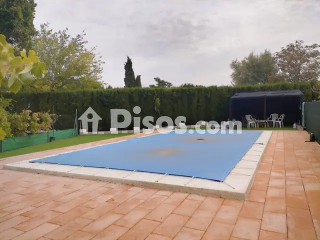 Chalet en venta en Calle Cantorreras
