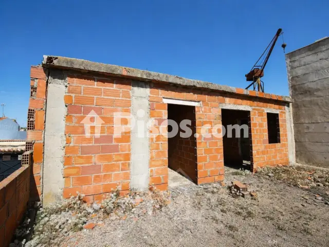 Terreno en venta en Calle de los Reyes Católicos