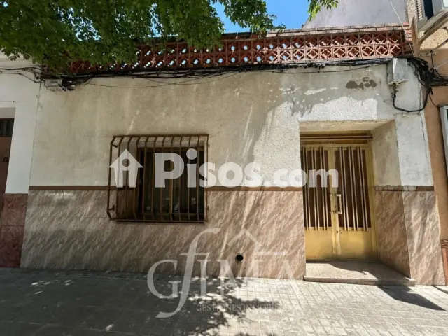 Terreno en venta en Calle de Doña Crisanta, cerca de Calle de Felipe Novillo