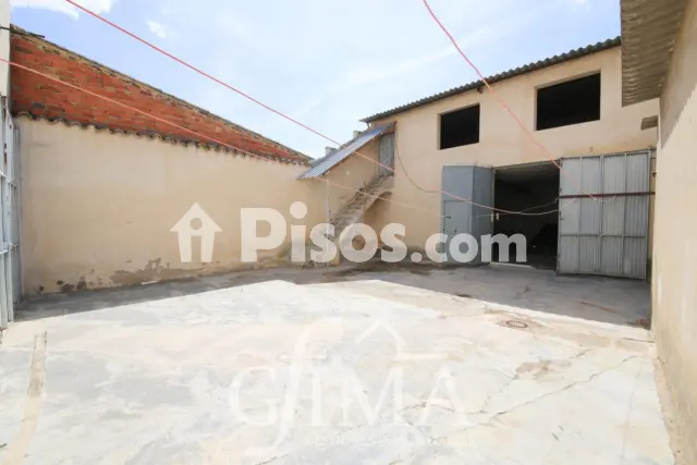 Casa en venta en Por Calle La Solana