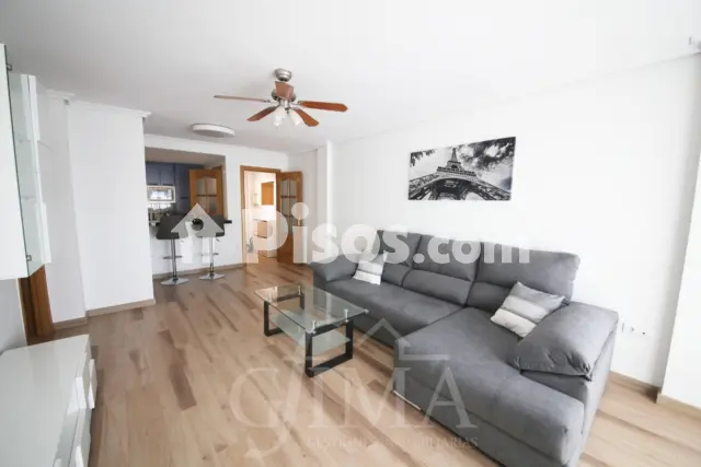Piso en venta en Avda. Antonio Huertas
