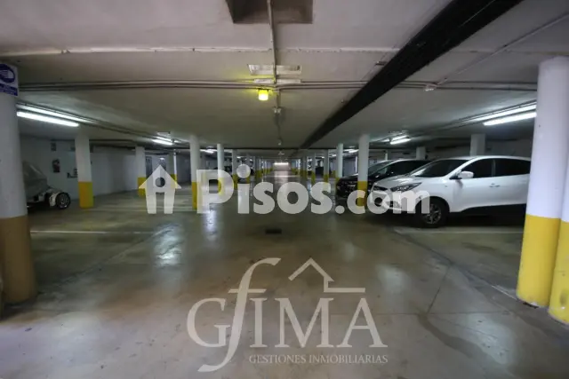 Garaje en venta en Ctra. Villarrobledo