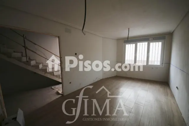 Casa adosada en venta en Castilla La Mancha