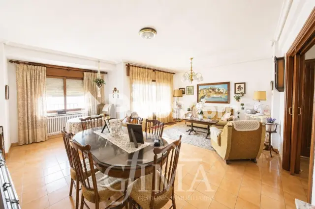Piso en venta en Calle del Pintor López Torres