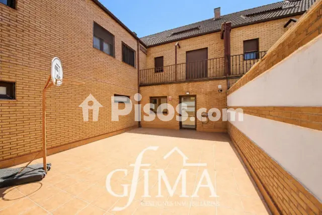 Casa adosada en venta en Europa