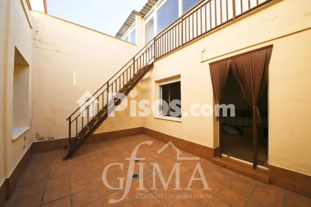 Casa adosada en venta en Avda. Antonio Huertas