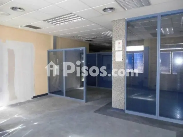 Local comercial en venta en Valdepeñas