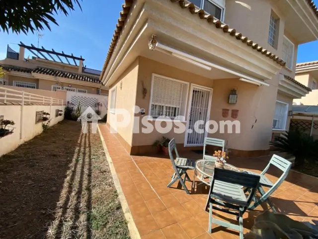 Casa adosada en venta en Calle Peña Vieja, 28, Las Filipinas-Villamartín-Canal Norte (Distrito Orihuela Costa. Orihuela) de 264.900 €
