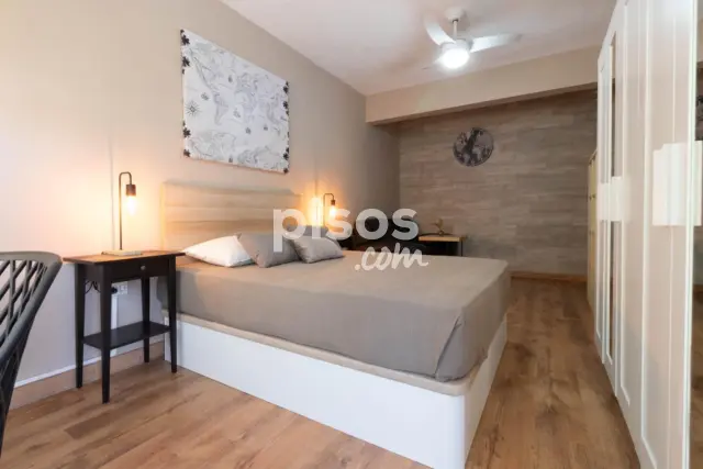 Habitación en alquiler en Avenida de Alcoy, cerca de Calle de Francisco Carratalá Cernuda, Campoamor (Distrito Campoamor-Altozano. Alicante - Alacant) de 500 €<span>/mes</span>