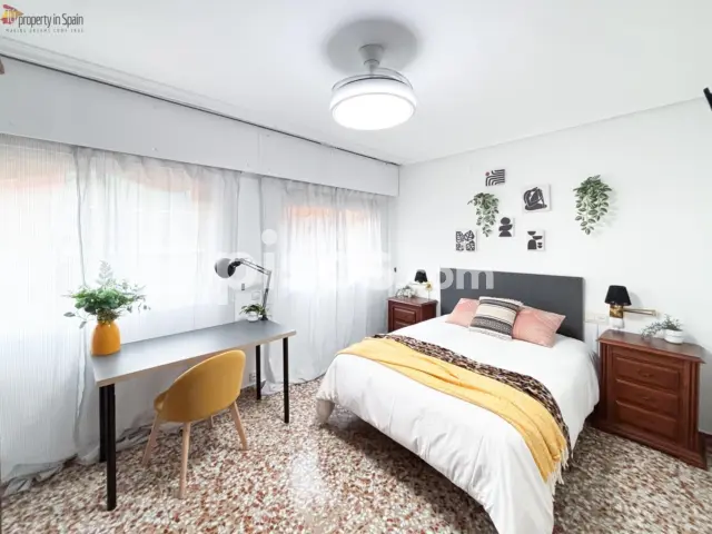 Habitación en alquiler en Calle de Tabarca, Carolinas (Distrito Pla-Carolinas. Alicante - Alacant) de 500 €<span>/mes</span>
