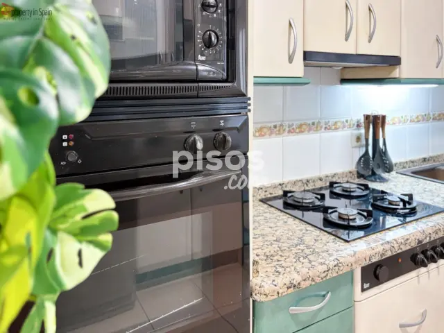 Habitación en alquiler en Calle del Ingeniero Sanchiz Pujalte, Campoamor (Distrito Campoamor-Altozano. Alicante - Alacant) de 370 €<span>/mes</span>