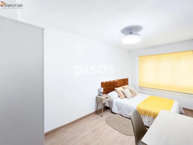 Habitación en alquiler en Calle del Ingeniero Sanchiz Pujalte, Campoamor (Distrito Campoamor-Altozano. Alicante - Alacant) de 320 €<span>/mes</span>