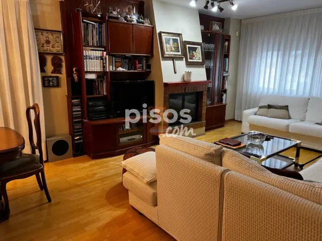 Chalet en venta en Calle de la Balsa, La Muela de 348.000 €