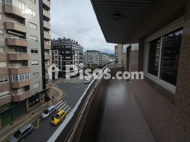 Piso en alquiler en Calle Ru Nosa Señora Da Sainza, Número 18, Posío (Ourense Capital) de 790 €<span>/mes</span>