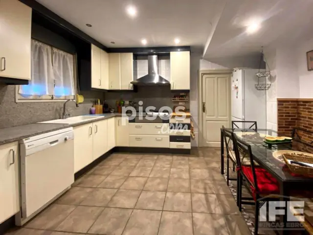 Chalet en venta en Luceni, Luceni de 200.000 €