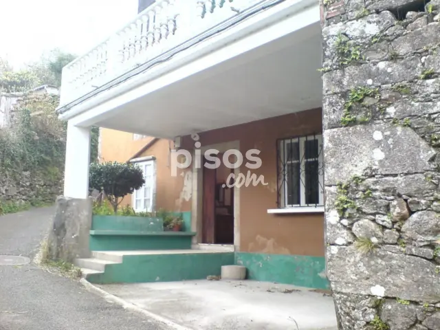 Casa en venta en Outes, Outes de 59.900 €