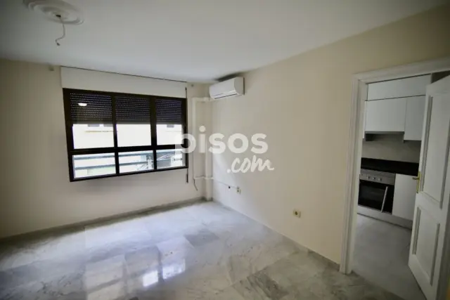 Piso en venta en Calle San Francisco, 74, cerca de Calle Las Bodegas, Toscal (Distrito Centro-Ifara. Santa Cruz de Tenerife Capital) de 329.000 €