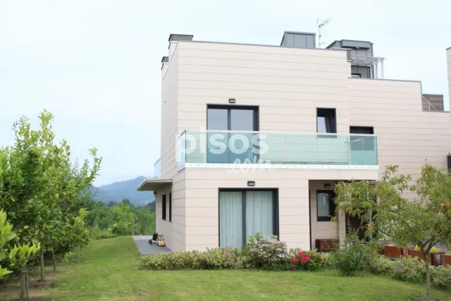 Chalet en alquiler en Camino de Kañueta, Añorga-Zubieta (San Sebastián - Donostia) de 2.500 €<span>/mes</span>