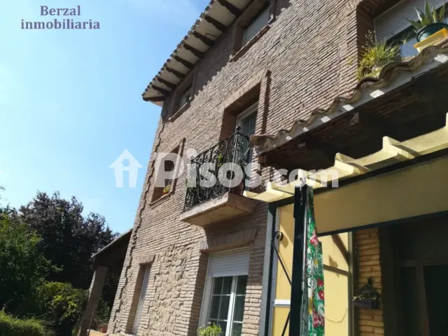 Casa en venta en Calle de Fuenmayor, Portillejo-Valdegastea (Logroño) de 570.000 €