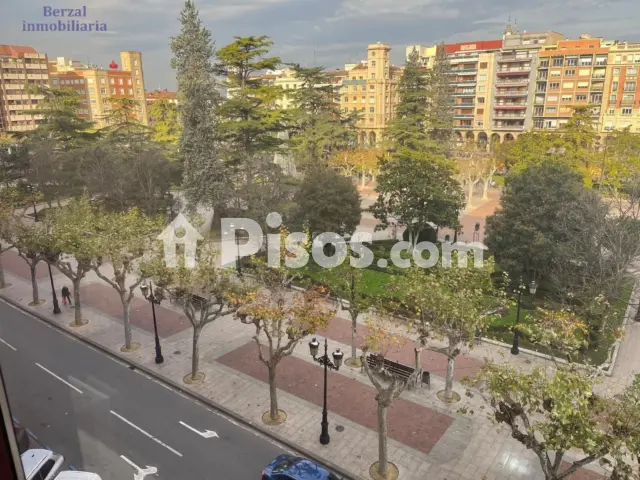 Piso en venta en Calle de Miguel Villanueva, Centro (Logroño) de 495.000 €