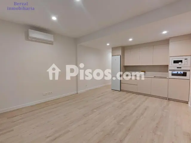 Piso en venta en Calle de Somosierra, Centro (Logroño) de 175.000 €