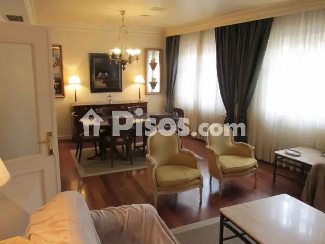 Ático en venta en Calle de Bretón de los Herreros, Casco Antiguo (Logroño) de 500.000 €