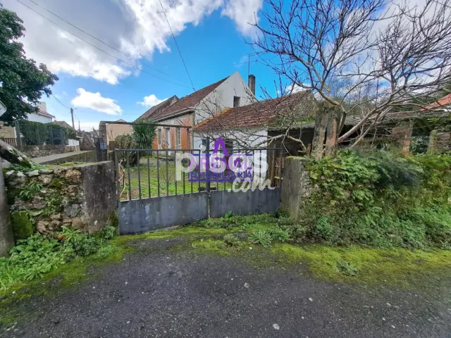 Casa en venta en Crocha de Poniente, A Pobra Do Caramiñal (A Pobra do Caramiñal) de 82.000 €