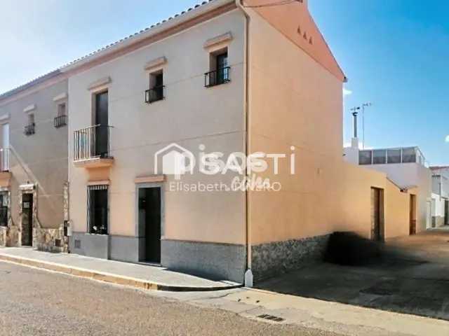 Casa unifamiliar en venda a Puebla de La Calzada, Puebla de la Calzada (Puebla de La Calzada) de 120.000 €