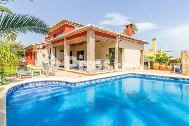 Casa, 262 m²