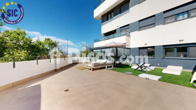 Piso en venta en Carrer del Riu Bidasoa, Benicalap (Distrito Benicalap. València Capital) de 550.000 €