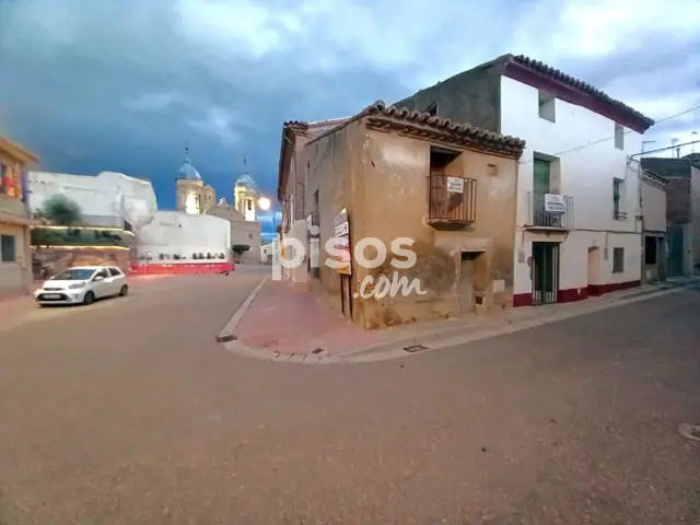 Chalet en venta en Calle Don Miguel de Cervantes, Número 7, Alcalá de Ebro de 36.000 €