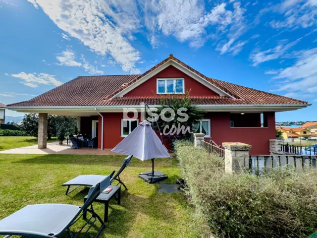 Chalet en venta en Revilla, Revilla (Camargo) de 695.000 €