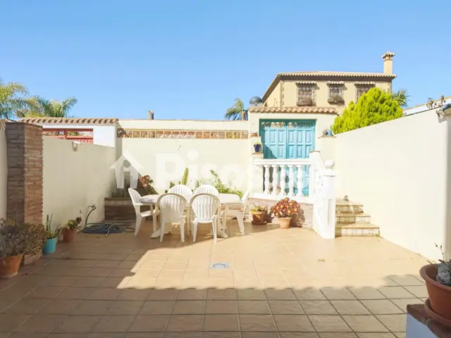 Casa adosada en venta en Calle de la Capitana, 2 - Vista 2