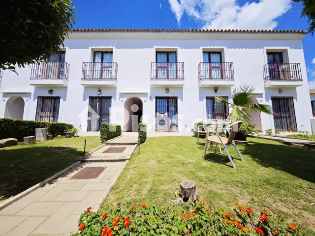 Casa adosada en venta en Urbanización Alcaidesa