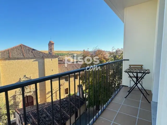 Piso en alquiler en Calle del Doctor Velasco, 18, Plaza Mayor-San Agustín (Segovia Capital) de 1.600 €<span>/mes</span>