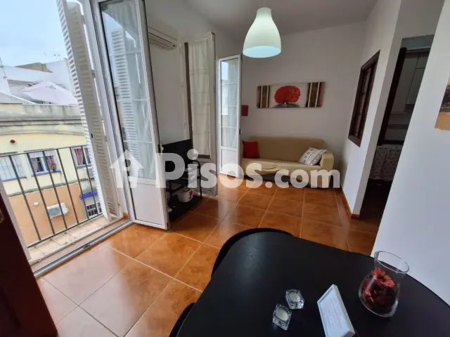 Piso en alquiler en Calle Golfo, Alfalfa (Distrito Casco Antiguo. Sevilla Capital) de 850 €<span>/mes</span>