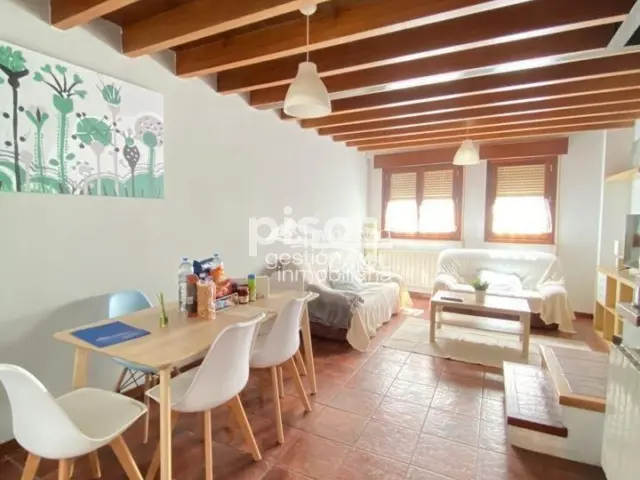 Habitación en alquiler en Calle Yza Gidelli, Plaza Mayor-San Agustín (Segovia Capital) de 450 €<span>/mes</span>