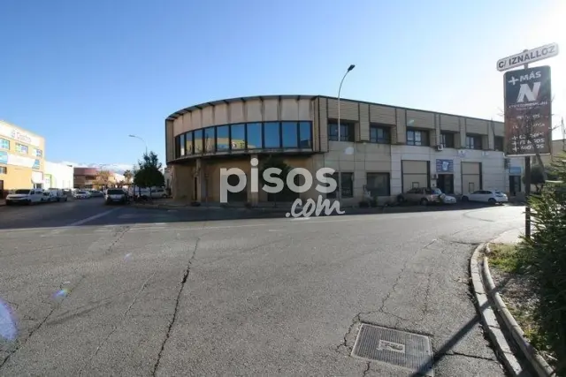 Nave industrial en alquiler en Calle de Iznalloz, 221, Albolote de 5.600 €<span>/mes</span>