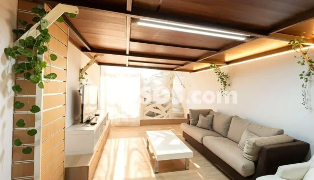 Estudio en alquiler en Plaza de Vicent Añón Marco, Benicalap (Distrito Benicalap. València Capital) de 1.200 €<span>/mes</span>