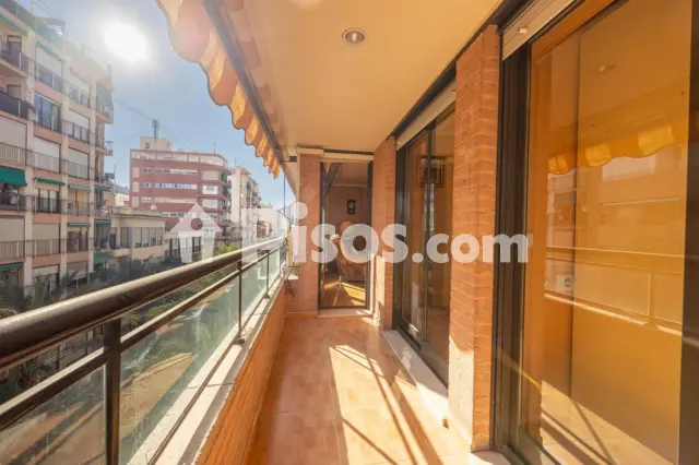 Piso en venta en Calle de San Vicente