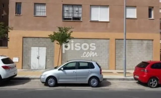 Local comercial en venta en Calle Profesor Faustino Gutiérrez Alviz y Armario, Avenida de las Ciencias-Emilio Lemos (Distrito Este-Alcosa-Torreblanca. Sevilla Capital) de 129.000 €