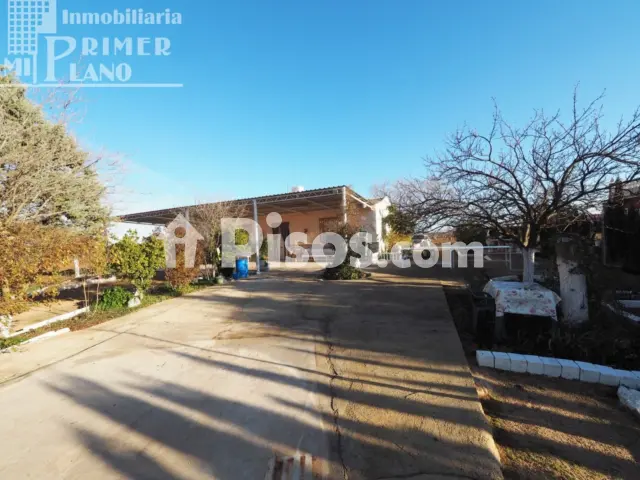 Chalet en venta en Ctra. Villarrobledo