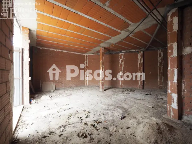 Local comercial en venta en Paseo San Isidro