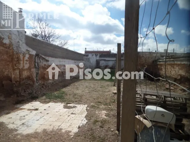 Terreno en venta en Avda. Juan Carlos I