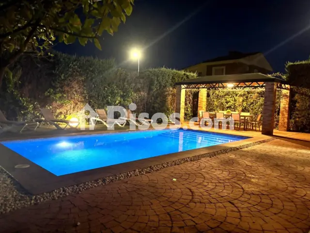 Chalet en venta en Las Vaguadas, Las Vaguadas-Carretera de Valverde (Badajoz Capital) de 675.000 €
